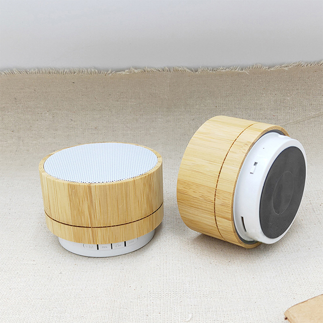 Alto-falante Bluetooth de bambu